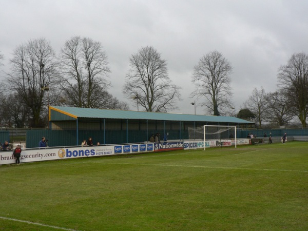 Thamir Stadium