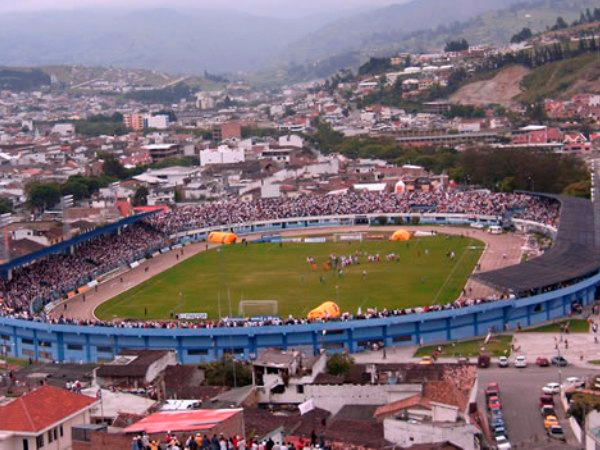 Estadio Federativo Reina del Cisne